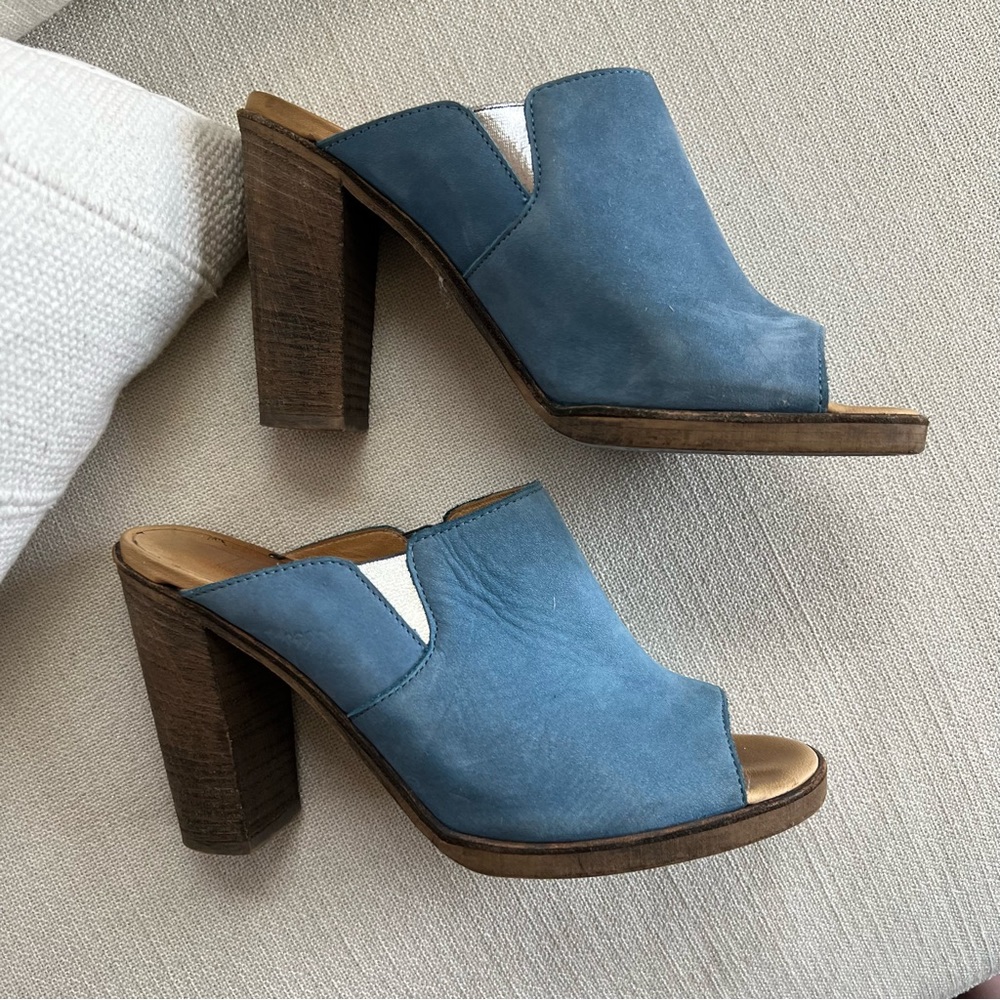 Sky blue nubuck suede MM6 Maison Margiela open toe heels 37